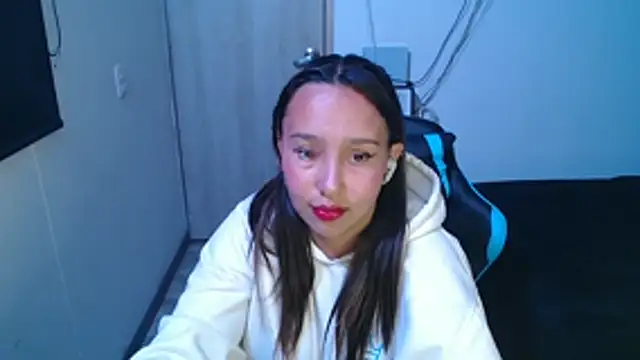 Snapshot of Skarlet_Adams28 chatting on December 2, 2025, 9:54 pm Skarlet Adams28 online show from December 2, 2025, 9:54 pm