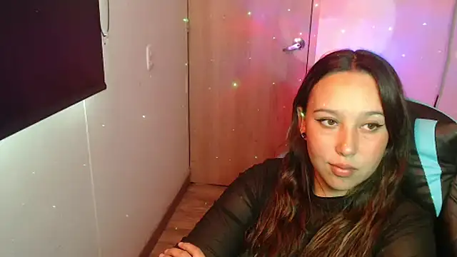 Snapshot of Skarlet_Adams28 chatting on March 17, 2026, 8:34 pm Skarlet Adams28 online show from March 17, 2026, 8:34 pm