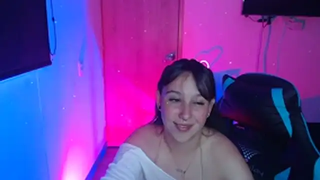 Snapshot of Skarlet_Adams28 chatting on March 30, 2026, 10:00 pm Skarlet Adams28 online show from March 30, 2026, 10:00 pm