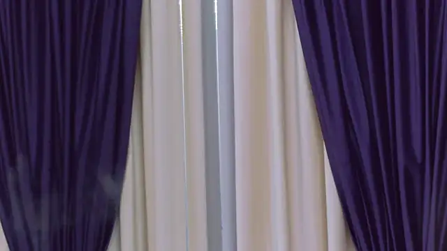 PenelopeLynnx online show from March 4, 2025, 6:15 am