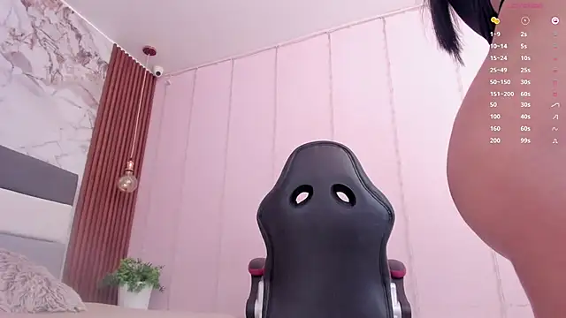 ALICESTARKK online show from February 17, 2026, 12:34 pm