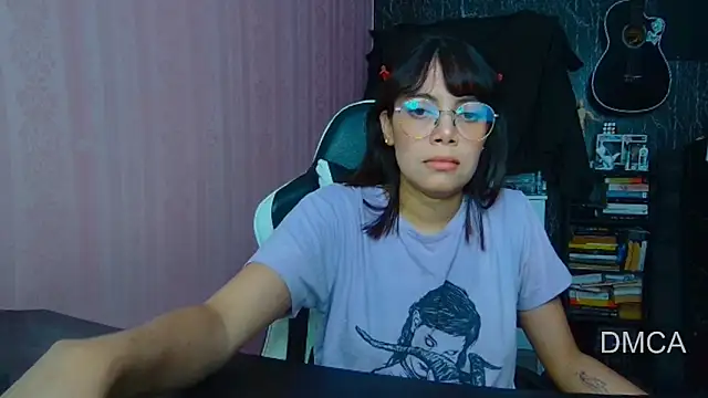 Snapshot of Drea_Foox chatting on September 29, 2025, 2:27 am Drea Foox online show from September 29, 2025, 2:27 am