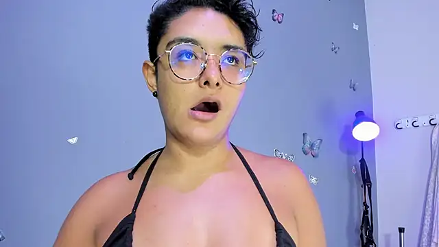 Kaira mosse online show from October 23, 2025, 12:59 pm