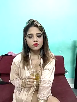 Somee77 online show from January 29, 2025, 6:39 pm