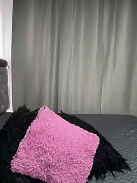 Melanyprada online show from March 8, 2026, 2:10 pm