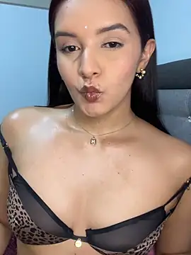Melanyprada online show from May 10, 2026, 9:36 am