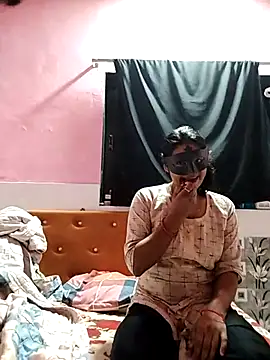 Shivani Mumbai85 online show from February 14, 2025, 3:22 am