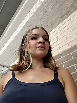 Alicia barbie online show from January 28, 2025, 3:35 pm