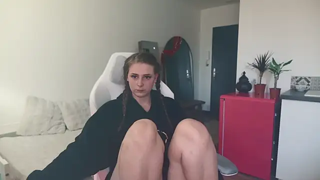 ce leste   online show from March 9, 2026, 9:35 am