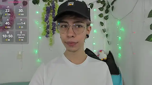  Jakke online show from December 4, 2024, 8:51 pm