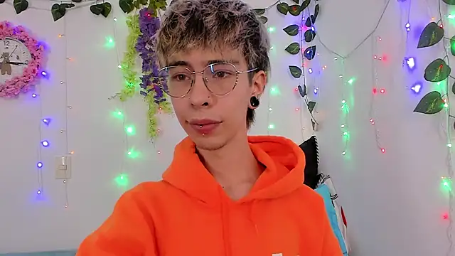  Jakke online show from January 22, 2025, 8:17 pm