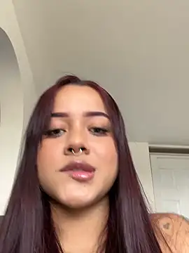 MaddyParisi online show from March 15, 2026, 8:04 pm