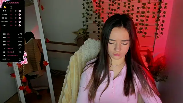 Bella XO online show from October 12, 2025, 6:45 am