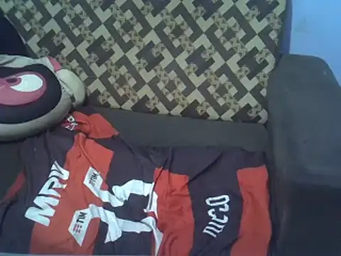 Snapshot of Luna_BR chatting on December 19, 2024, 8:02 pm Luna BR online show from December 19, 2024, 8:02 pm