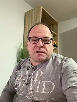 coupleLatinaLovers online show from December 10, 2024, 5:39 am