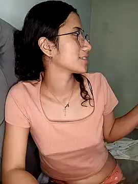 Snapshot of KaitlynLoveCam chatting on January 30, 2025, 3:00 am KaitlynLoveCam online show from January 30, 2025, 3:00 am