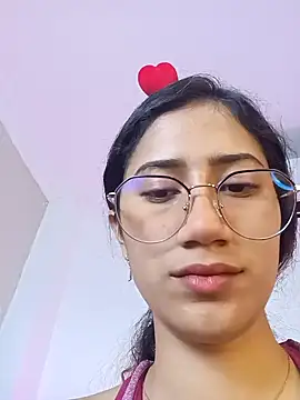 Snapshot of KaitlynLoveCam chatting on February 5, 2025, 6:02 am KaitlynLoveCam online show from February 5, 2025, 6:02 am