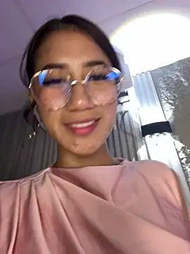 KaitlynLoveCam online show from April 21, 2026, 10:01 pm