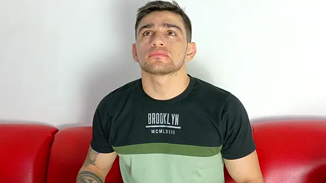 Sexy Alejandro  online show from September 9, 2025, 11:21 am