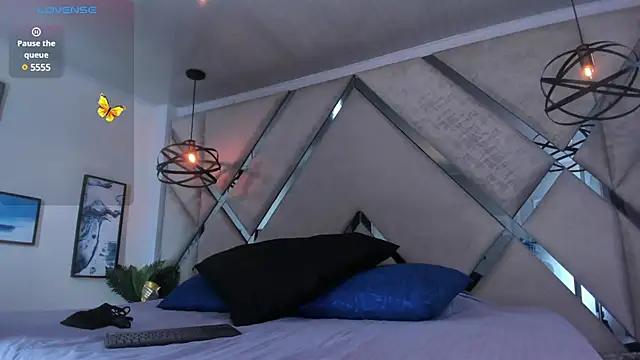 Leah Evans3 online show from January 30, 2025, 9:25 pm