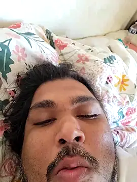 lillydean2024 online show from April 12, 2026, 9:09 pm