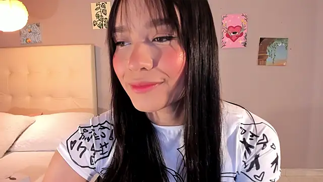 Maia W10 online show from April 13, 2026, 1:16 pm