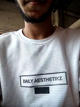 Snapshot of karan_143 chatting on April 5, 2026, 10:12 am karan 143 online show from April 5, 2026, 10:12 am