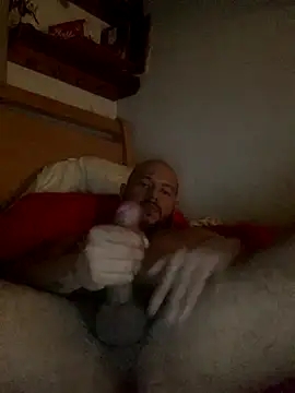 kioluy online show from December 17, 2025, 4:40 am