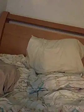 kioluy online show from January 11, 2026, 11:21 pm