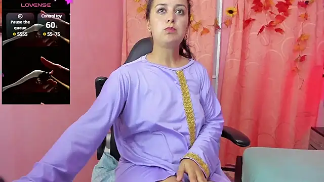 Snapshot of BadraSaadi chatting on January 14, 2025, 12:14 pm BadraSaadi online show from January 14, 2025, 12:14 pm