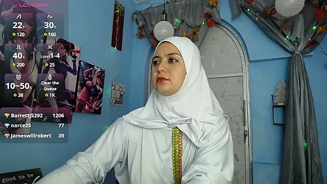 Snapshot of BadraSaadi chatting on February 1, 2025, 11:37 pm BadraSaadi online show from February 1, 2025, 11:37 pm