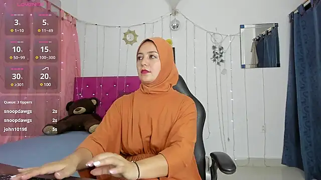 Snapshot of BadraSaadi chatting on February 2, 2025, 1:19 pm BadraSaadi online show from February 2, 2025, 1:19 pm