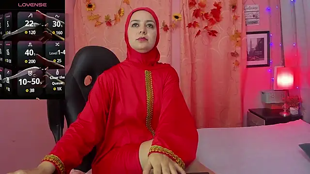 Snapshot of BadraSaadi chatting on February 6, 2025, 12:26 pm BadraSaadi online show from February 6, 2025, 12:26 pm