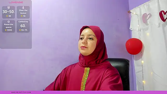 Snapshot of BadraSaadi chatting on February 7, 2025, 8:53 pm BadraSaadi online show from February 7, 2025, 8:53 pm