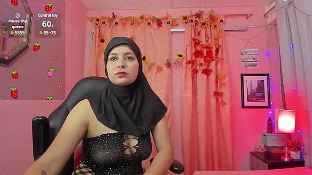 Snapshot of BadraSaadi chatting on February 14, 2025, 12:14 pm BadraSaadi online show from February 14, 2025, 12:14 pm