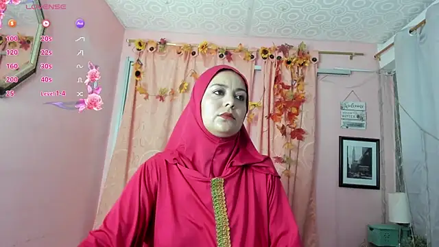 Snapshot of BadraSaadi chatting on September 20, 2025, 12:28 pm BadraSaadi online show from September 20, 2025, 12:28 pm