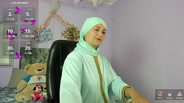 Snapshot of BadraSaadi chatting on September 22, 2025, 8:11 pm BadraSaadi online show from September 22, 2025, 8:11 pm