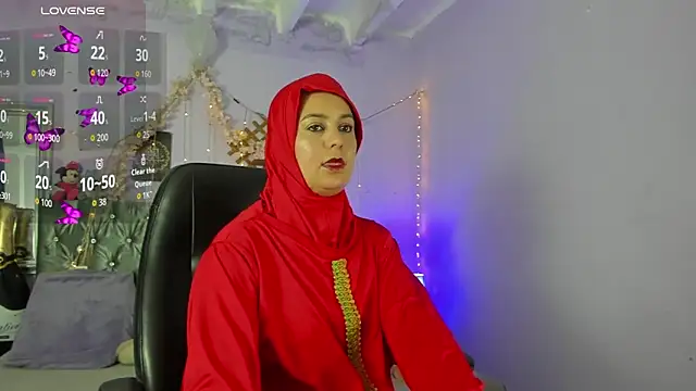 Snapshot of BadraSaadi chatting on November 7, 2025, 12:16 pm BadraSaadi online show from November 7, 2025, 12:16 pm