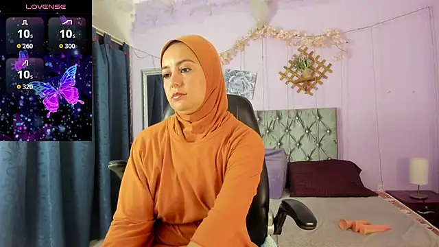 Snapshot of BadraSaadi chatting on February 10, 2026, 12:09 pm BadraSaadi online show from February 10, 2026, 12:09 pm