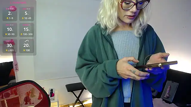 Snapshot of 911Calling chatting on December 15, 2024, 1:46 am 911Calling online show from December 15, 2024, 1:46 am