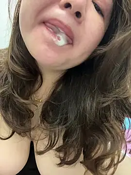 Angie 88 online show from May 4, 2026, 11:45 pm