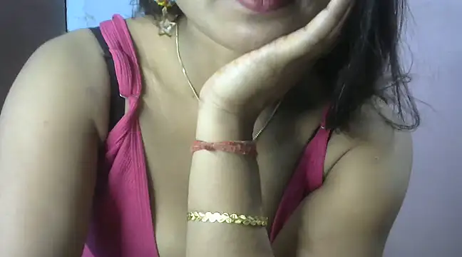 Snapshot of Hot_indiangirl chatting on January 6, 2025, 10:15 pm Hot indiangirl online show from January 6, 2025, 10:15 pm
