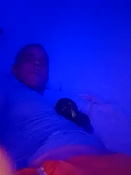 Snapshot of sexsuchti80 chatting on October 1, 2025, 11:44 pm sexsuchti80 online show from October 1, 2025, 11:44 pm