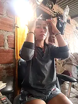 samy-blonde online show from November 10, 2025, 5:34 pm