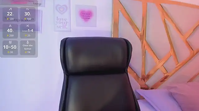 LanaJones  online show from November 13, 2025, 12:26 pm