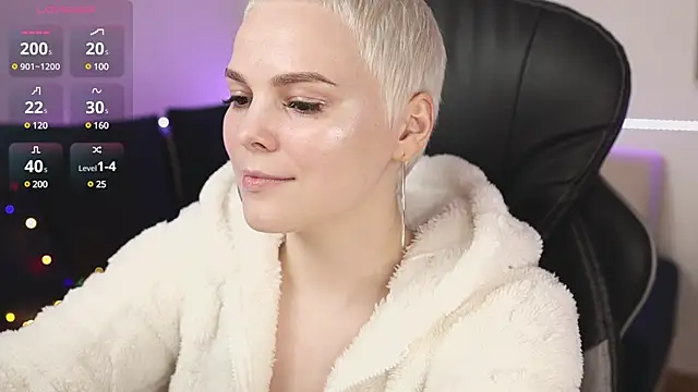 LikaBerry1 online show from January 23, 2025, 10:11 pm