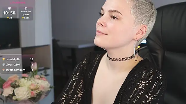 LikaBerry1 online show from February 10, 2025, 11:13 pm