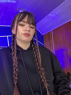 angel natural online show from September 15, 2025, 3:56 pm