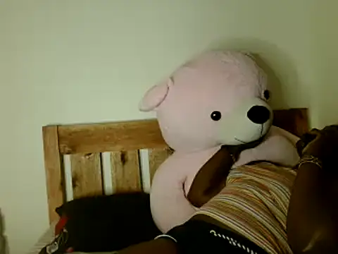 Sexxy prity25 online show from January 18, 2025, 7:04 pm