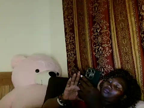 Sexxy prity25 online show from March 12, 2025, 7:17 pm